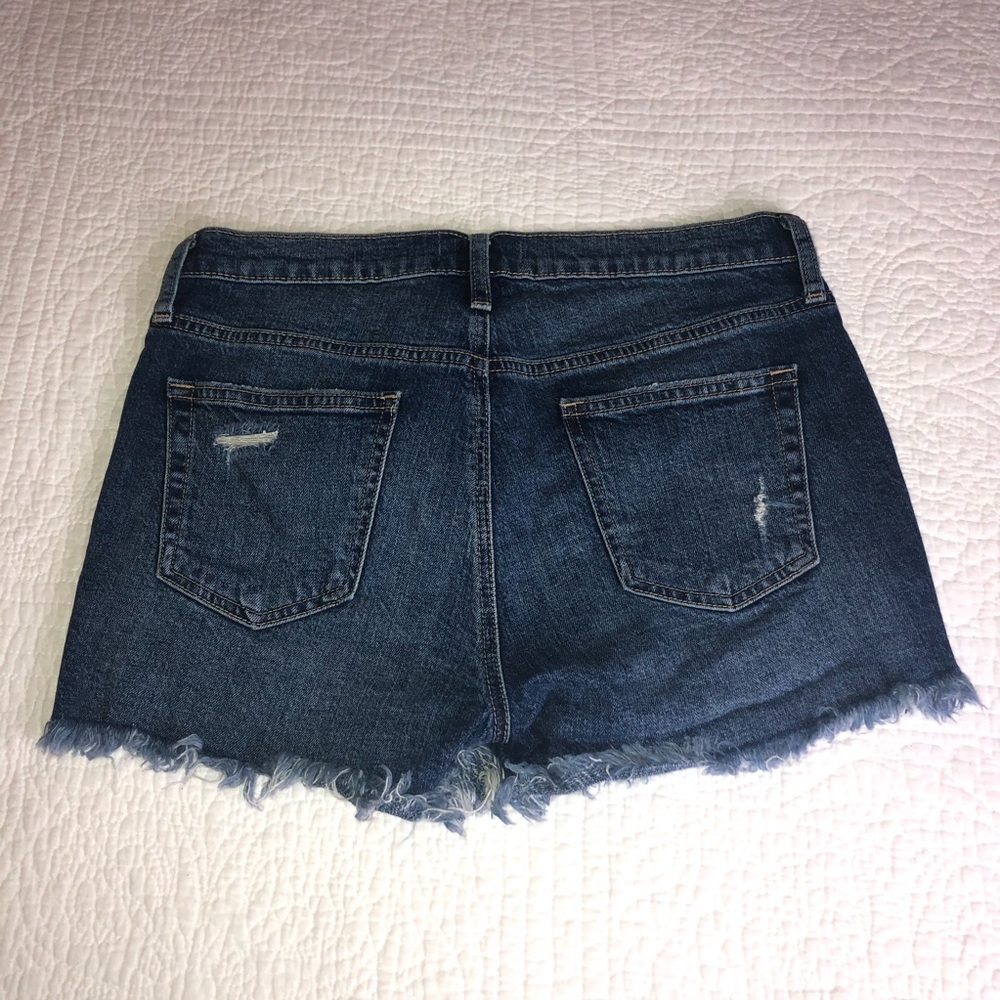 SILVER JEANS CO. Not Your Boyfriend’s Shorts Cutoff distressed denim EUC Sz 26 - Picture 3 of 10